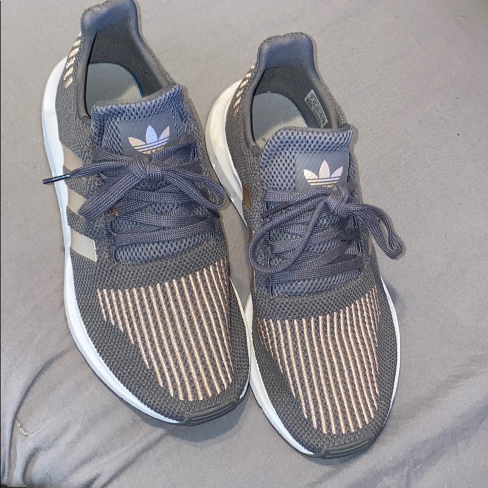 Adidas Swift Run